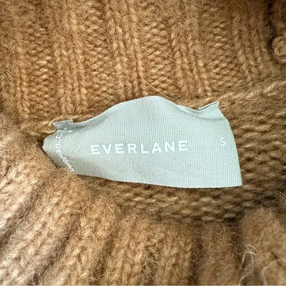 Everlane Heathered Chai Cloud Turtleneck - Picture 8 of 10